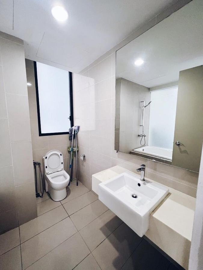 Connected Train 3 Bedrooms - Above Klgateway Mall 14 Kuala Lumpur Exterior foto