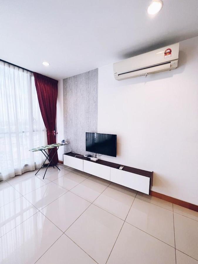 Connected Train 3 Bedrooms - Above Klgateway Mall 14 Kuala Lumpur Exterior foto