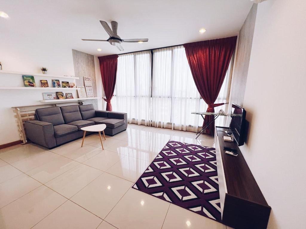 Connected Train 3 Bedrooms - Above Klgateway Mall 14 Kuala Lumpur Exterior foto